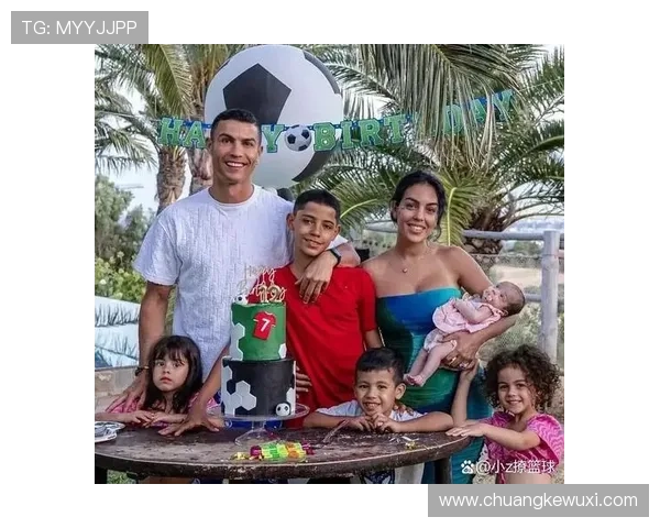 弗朗西斯科王入选葡萄牙U16大名单C罗儿子迷你罗同队引关注